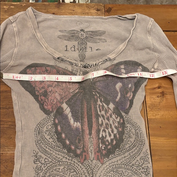 Gray Butterfly damsel style thermal top - Picture 6 of 8